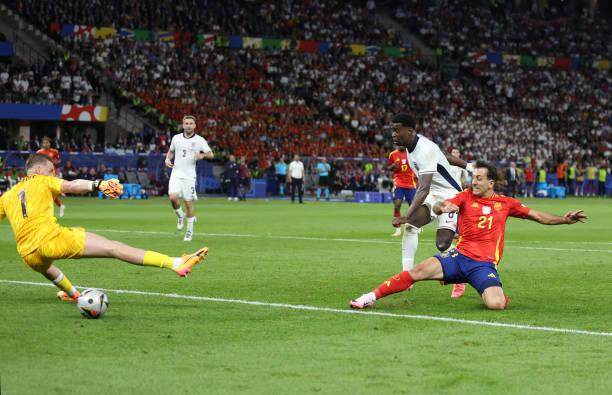 九游登录入口-重伤归来攻入绝杀制胜球！奥亚萨瓦尔诠释天道酬勤